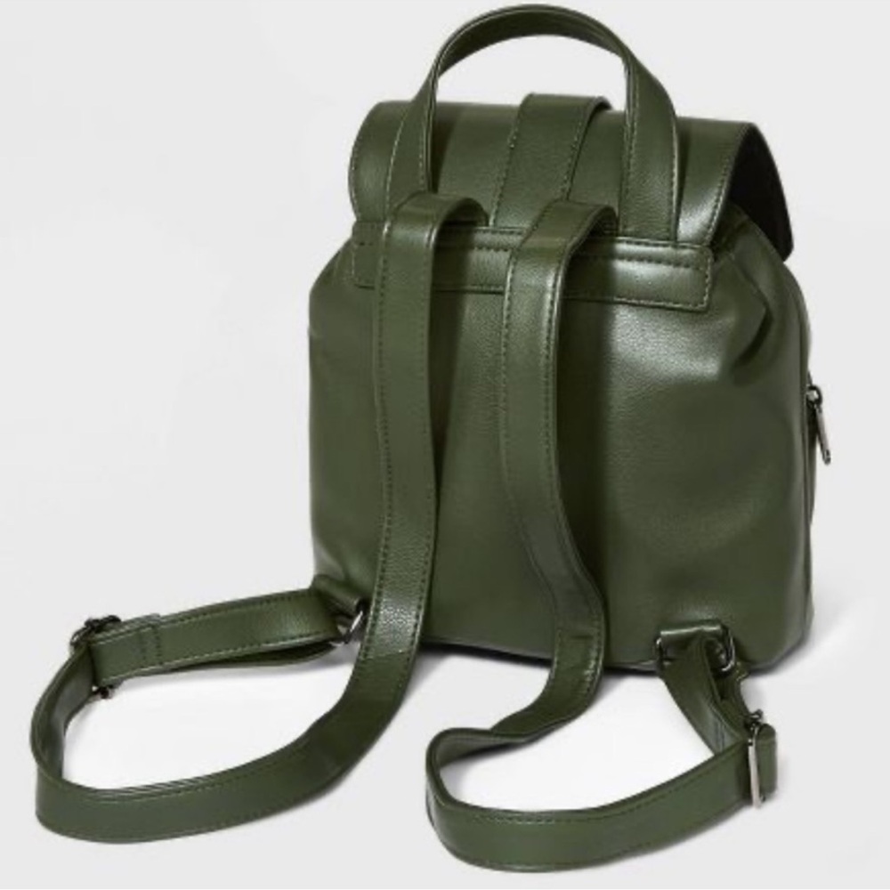 NWT Mini Flap with Buckle with Closure Backpack - Wild Fable Green - Picture 2 of 7